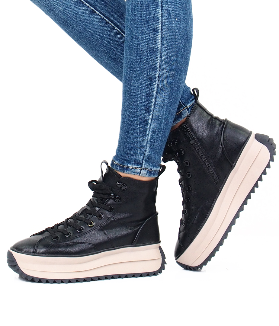 skrig klik status Tamaris women's fashionable zipped ankle boots - black | Robel.shoes