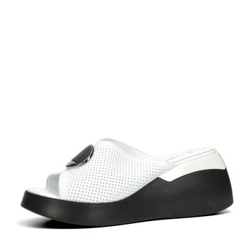 ETIMEĒ women's leather slippers - white