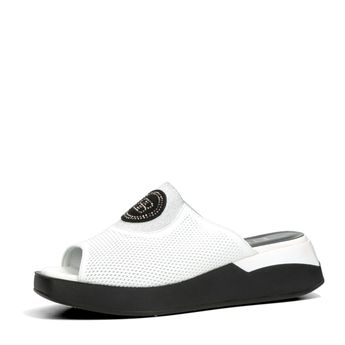 ETIMEĒ women's stylish slippers - white