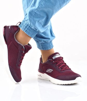 Skechers women´s comfortable sneakers - burgundy